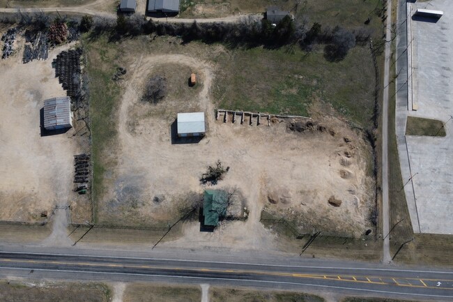 More details for 1951 S Magnolia Ave, Luling, TX - Land for Sale