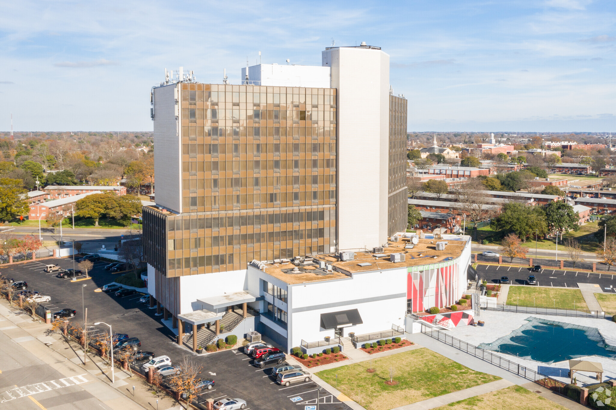 700 Monticello Ave, Norfolk, VA à vendre Photo principale- Image 1 de 1