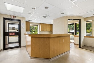 474 Lexington Ave, Mount Kisco, NY for lease Interior Photo- Image 2 of 16