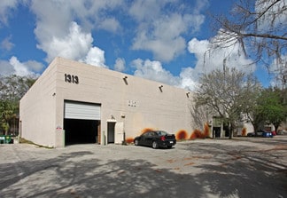 Plus de détails pour 1313 NW 65th Pl, Fort Lauderdale, FL - Industriel à louer