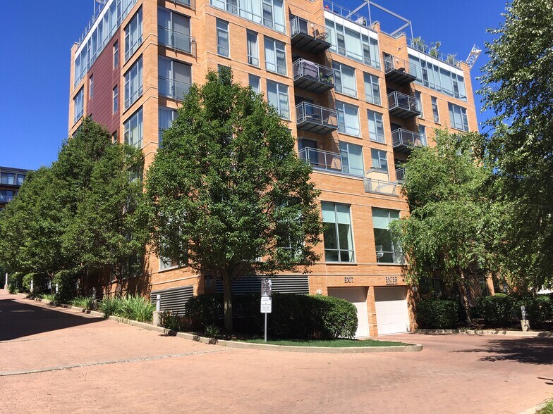 1720-1740 Oak Ave, Evanston, IL à vendre - Photo du bâtiment - Image 3 de 26