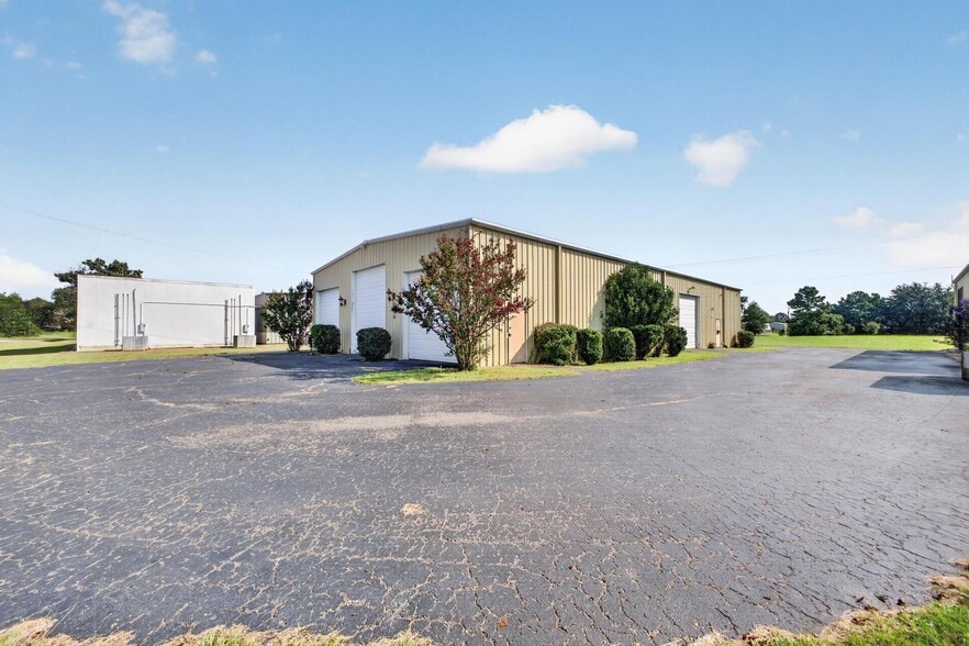 31 Enterprise Ave, Aiken, SC for lease - Building Photo - Image 2 of 18