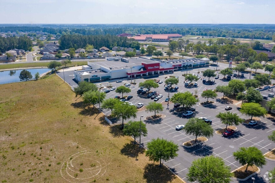 2851-2853 Henley Rd, Green Cove Springs, FL à louer - Photo du bâtiment - Image 2 de 10