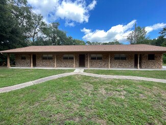 Plus de détails pour 704 Cline St, Huntsville, TX - Multi-résidentiel à vendre