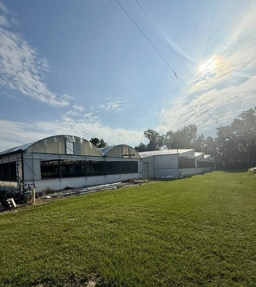 17323 Lake St, Umatilla, FL for sale - Primary Photo - Image 1 of 15
