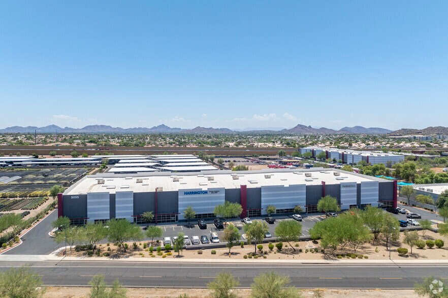 3055 E Rose Garden Ln, Phoenix, AZ à louer - Aérien - Image 2 de 10