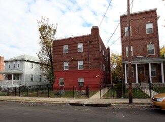 Plus de détails pour 1021 48th St NE, Washington, DC - Multi-résidentiel à vendre