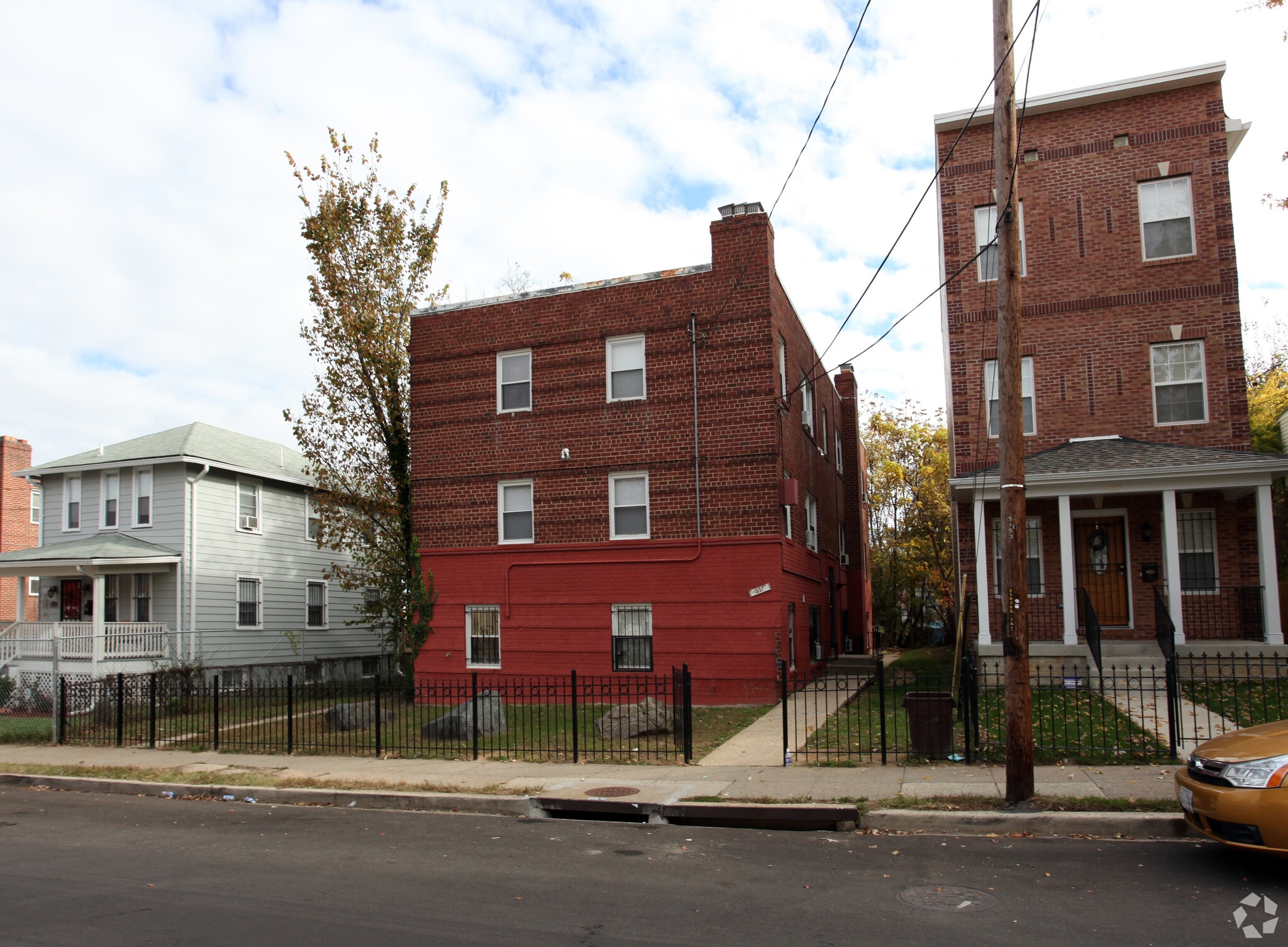 1021 48th St NE, Washington, DC for sale Primary Photo- Image 1 of 3