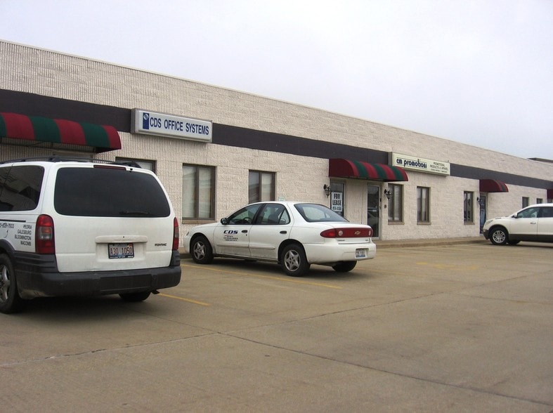 1628 Commerce Pky, Bloomington, IL for sale - Building Photo - Image 2 of 17