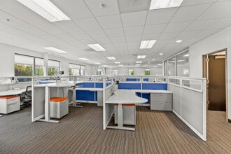 1340 Creekshire Way, Winston-Salem, NC for lease Interior Photo- Image 2 of 8