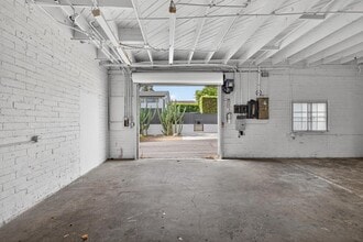 2900 Denby Avenue Ave, Los Angeles, CA for lease Interior Photo- Image 2 of 22