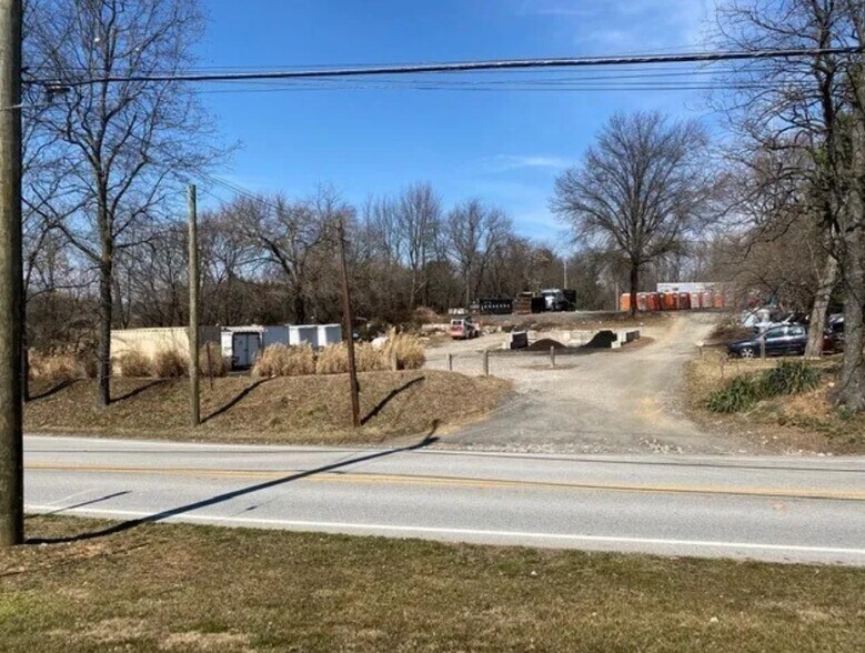 13690 Triadelphia Rd, Glenelg, MD à louer - Photo du bâtiment - Image 2 de 5