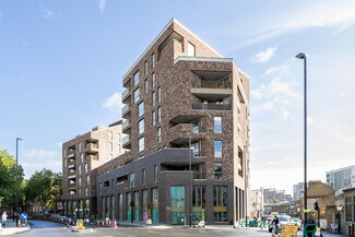 Plus de détails pour Creekside, Londres - Commerce de détail à louer