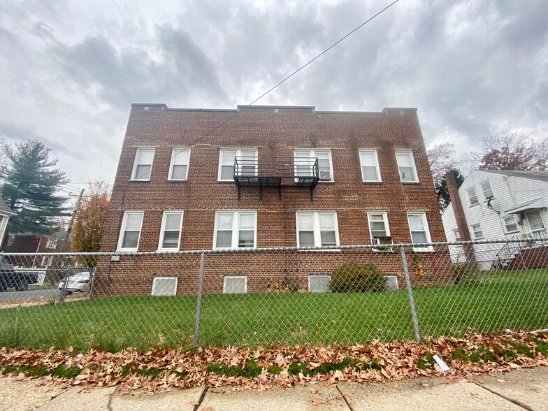 Luttgen and Elm Portfolio - Linden portefeuille de 2 propriétés à vendre sur LoopNet.ca - Photo du bâtiment - Image 2 de 6