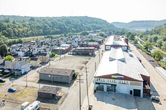 1075 Airbrake Ave, Turtle Creek, PA - AERIAL map view