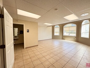 625 Clark Ave, Bristol, CT à louer Photo intérieure- Image 2 de 17