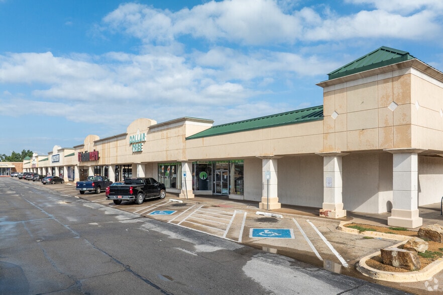 4601-4623 NW 23rd St, Oklahoma City, OK for sale - Primary Photo - Image 1 of 12