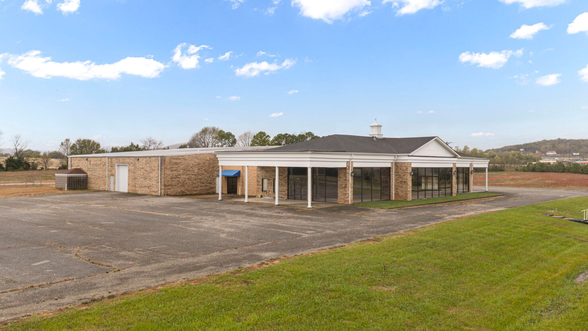 302 E Happy Valley St, Cave City, KY à vendre Photo du bâtiment- Image 1 de 20