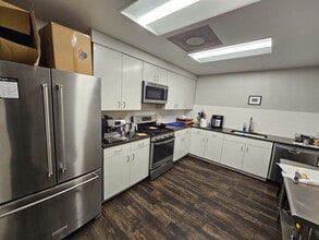 617 21st Ave W, Birmingham, AL for sale Interior Photo- Image 1 of 1