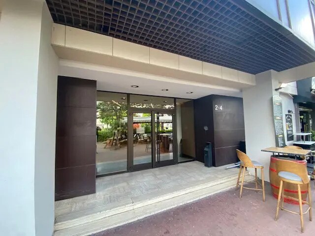 Bureau dans Saint-Gratien à louer Photo du bâtiment- Image 1 de 7