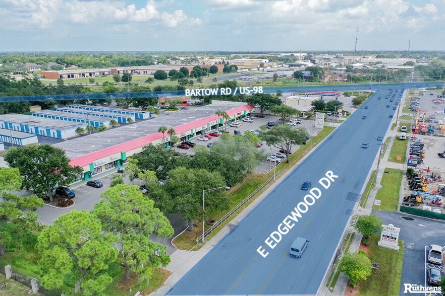 2216-2322 E Edgewood Dr, Lakeland, FL for lease - Building Photo - Image 3 of 6