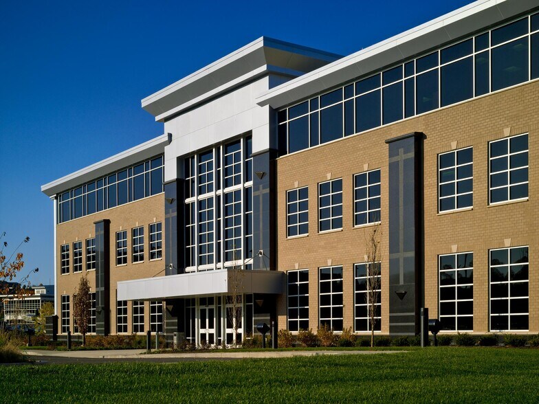1001 Horizon Vue Dr, Canonsburg, PA à louer - Photo du bâtiment - Image 1 de 9
