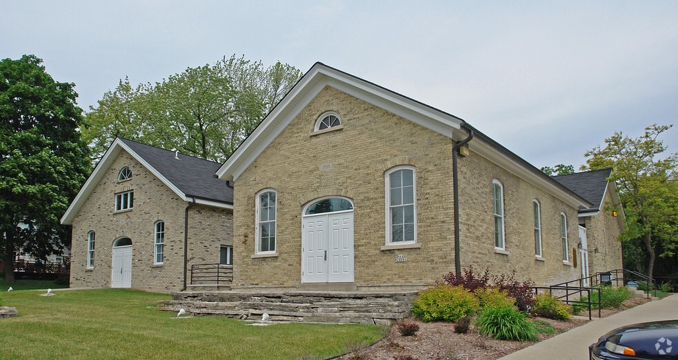 N64W24086 Main St, Sussex, WI for sale - Building Photo - Image 2 of 2