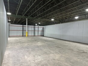 567-575 N Midland Ave, Saddle Brook, NJ à louer Photo intérieure- Image 2 de 4