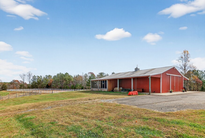 517 Cub Creek Rd, Ellenboro, NC for sale - Building Photo - Image 3 of 22