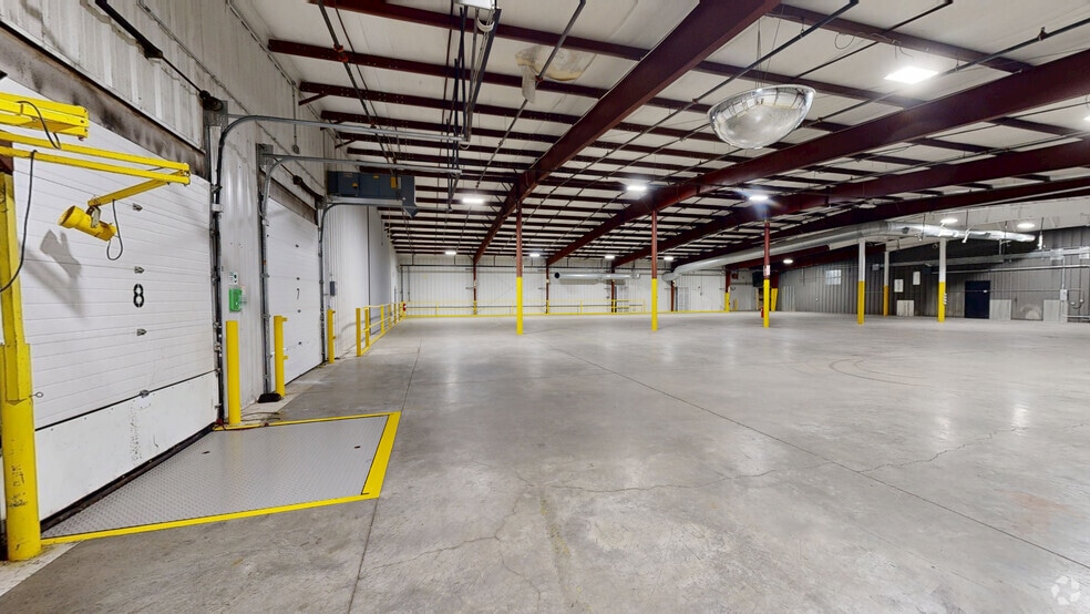 10 Greenfield Rd, South Deerfield, MA for lease - Matterport 3D Scan - Image 2 of 24