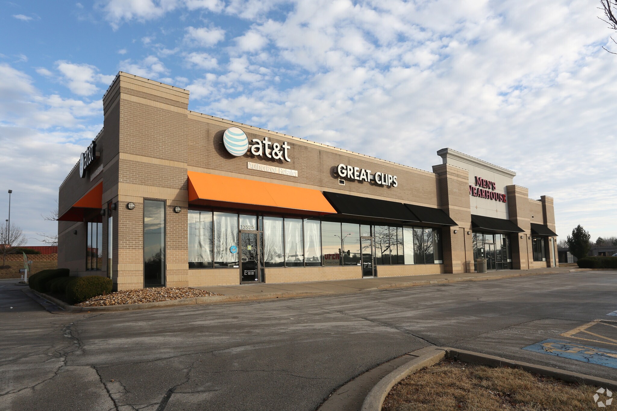 13536-13540 S Alden St, Olathe, KS for lease Building Photo- Image 1 of 5