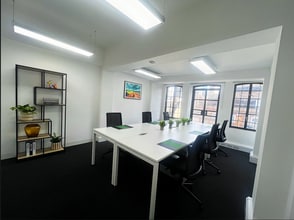 10 Whites Row, Londres à louer Photo intérieure- Image 2 de 3