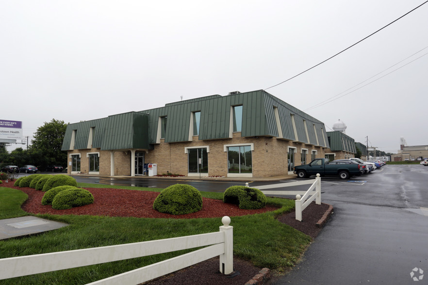 65 W Street Rd, Warminster, PA for sale - Building Photo - Image 1 of 1