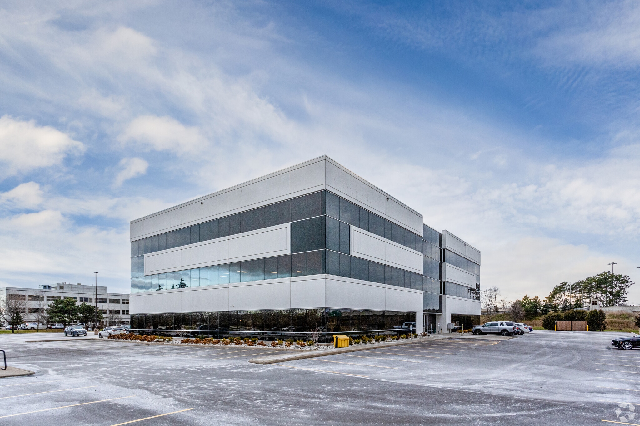 25 Corporate Park Dr, St Catharines, ON for sale Primary Photo- Image 1 of 1
