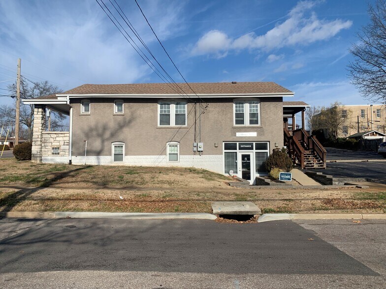 1530 S Big Bend Blvd, Richmond Heights, MO à vendre - Photo du bâtiment - Image 2 de 11