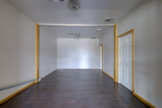 Floyd, Modesto, CA for lease Building Photo- Image 2 of 3