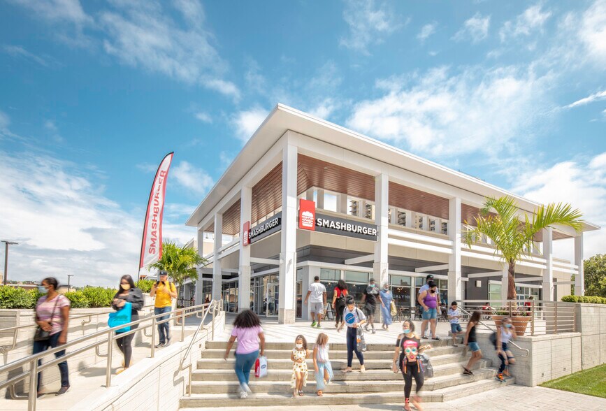 1967 Turnbull Ave, Bronx, NY à louer - Photo du bâtiment - Image 2 de 8