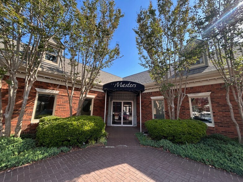 7500 Memorial Pky SW, Huntsville, AL à vendre - Photo du bâtiment - Image 2 de 4