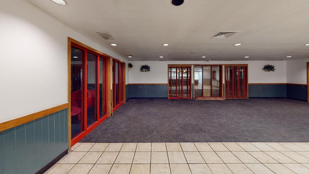 3406 SW Topeka Blvd, Topeka, KS à vendre - Photo intérieure - Image 3 de 5