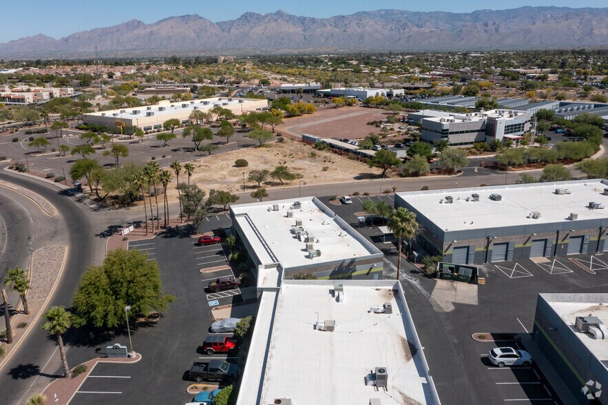 1601 S Pantano Rd, Tucson, AZ à louer - Aérien - Image 3 de 4