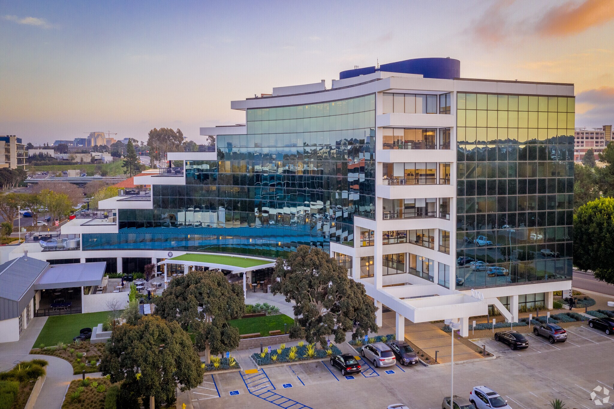 4242 Campus Point Ct, San Diego, CA for lease Primary Photo- Image 1 of 18