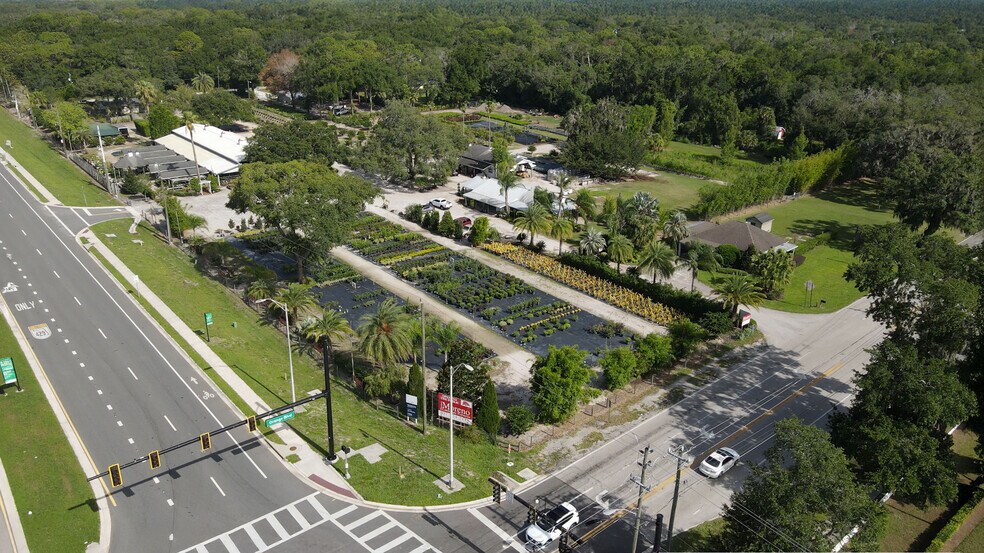 5650 Orange Boulevard & 121 North Center portefeuille de 2 propriétés à vendre sur LoopNet.ca - Photo du bâtiment - Image 3 de 17