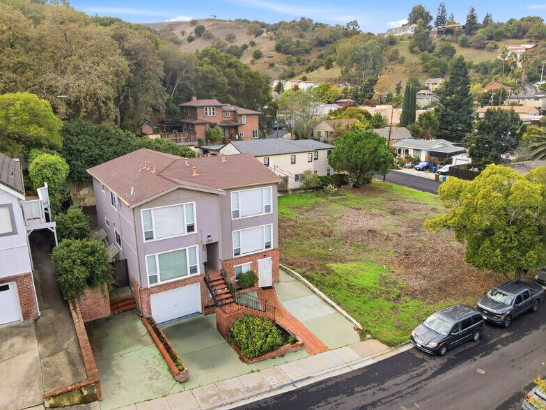 1830 Richardson St, Martinez, CA à vendre - Photo du bâtiment - Image 2 de 14