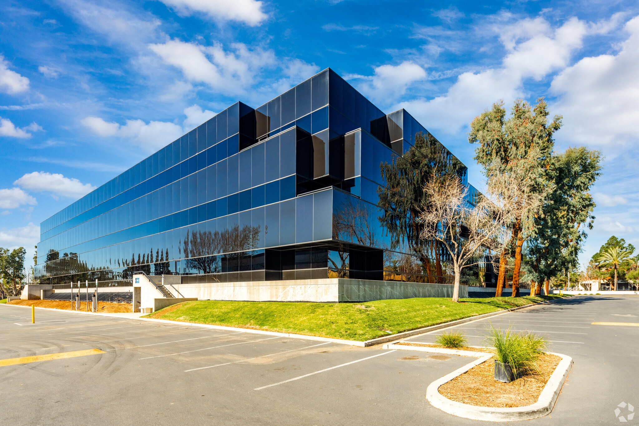 2850 Ocean Park Blvd, Santa Monica, CA for lease Building Photo- Image 1 of 16