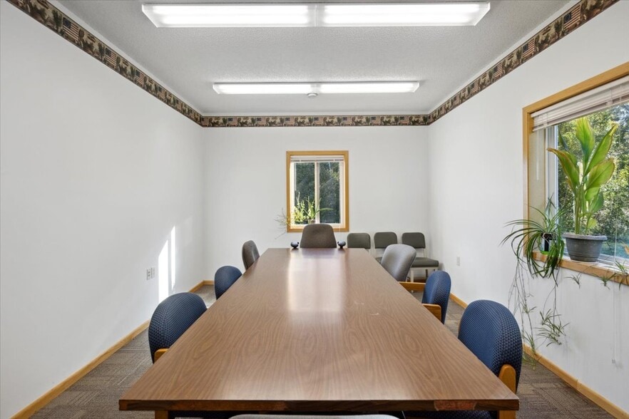 260 Morris Ave, Hinckley, MN for sale - Building Photo - Image 3 of 5