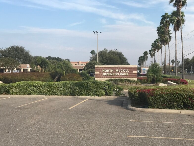 5113 N McColl Rd, McAllen, TX for lease - Building Photo - Image 2 of 4