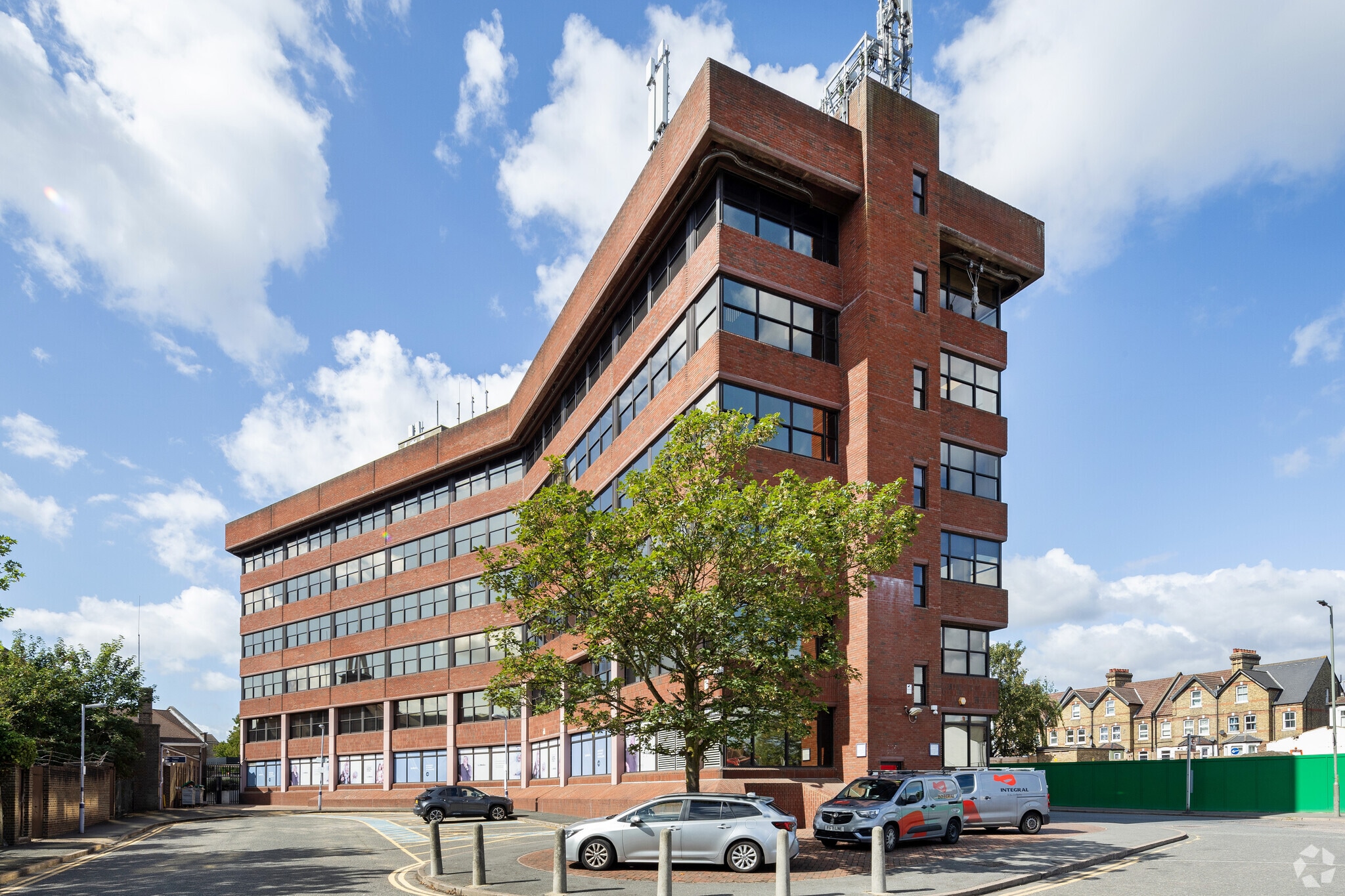 69 Tweedy Rd, Bromley à vendre Photo principale- Image 1 de 8