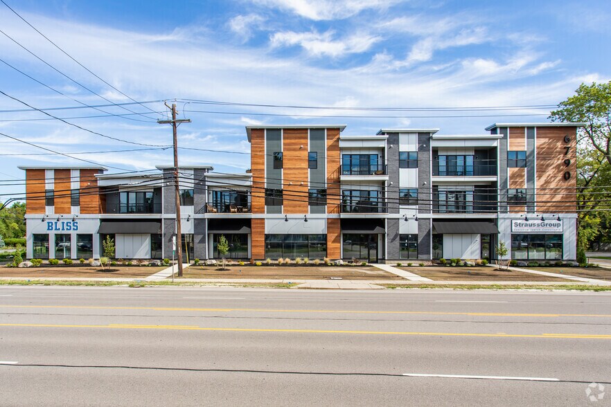 6770-6790 Main St, Williamsville, NY à louer - Photo du bâtiment - Image 3 de 19