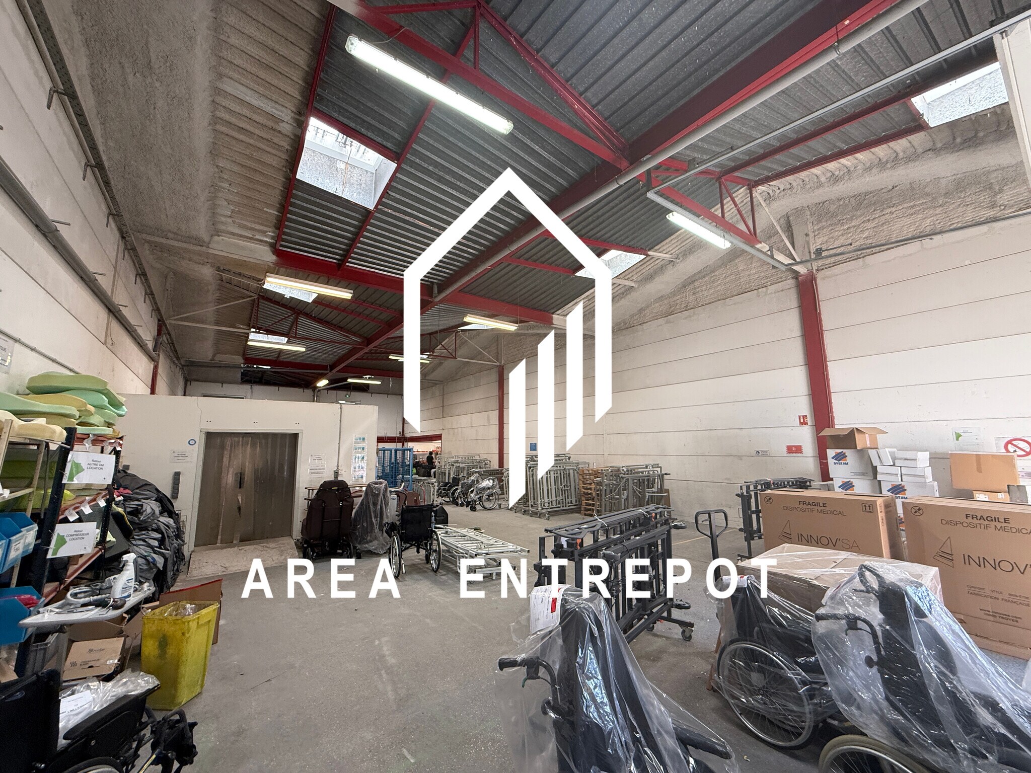 116 Boulevard de la Pomme, Marseille for lease Interior Photo- Image 1 of 7