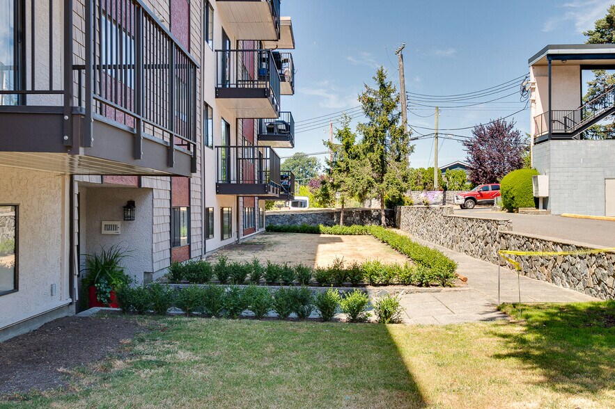 837 Ellery St, Victoria, BC for sale - Building Photo - Image 1 of 1